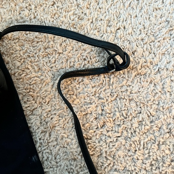 LOULOU TOY STRAP BAG IN QUILTED "Y" LEATHER - Picture 6 of 11